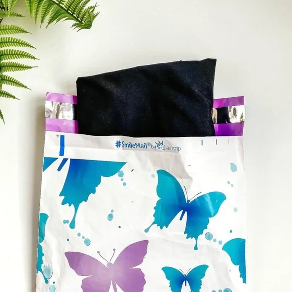 25 14X17 Poly Mailers Butterfly Flat Shipping Envelopes PRICE IS FIRM - Picture 5 of 7